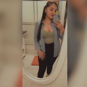 Meet your Posher, Viviana